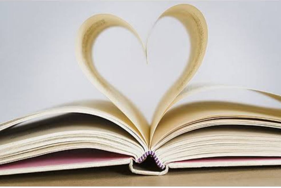 khup kahi lihayach baki's image