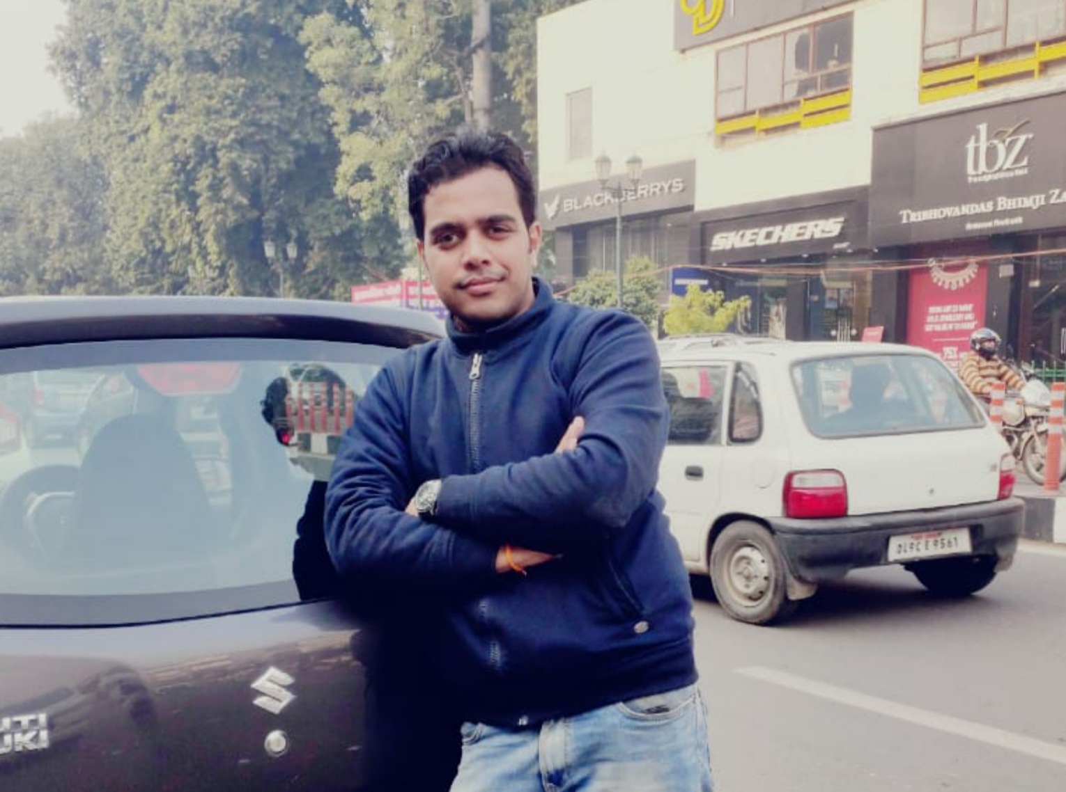 समय है.. पार हो जाएगा । कल नई खुशियां लाएगा