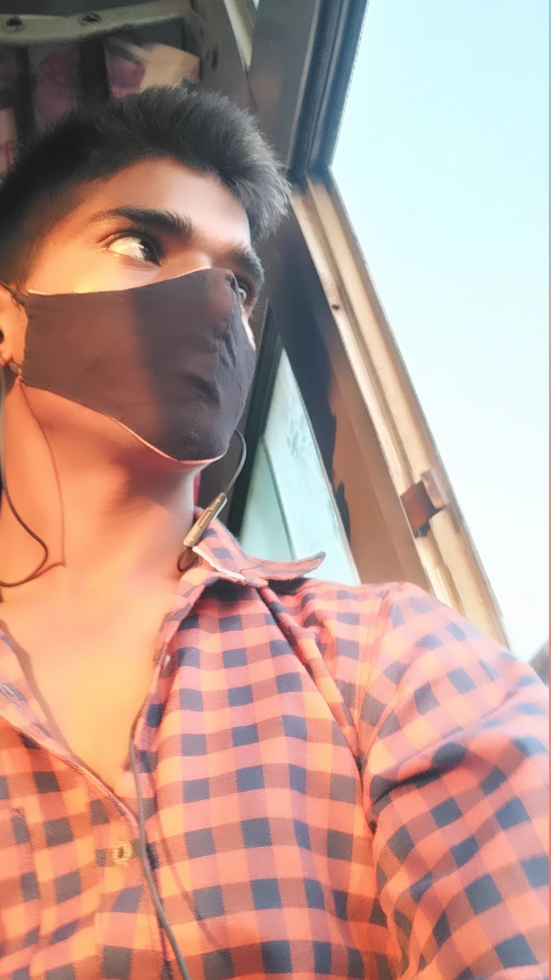 ज़िंदगी's image