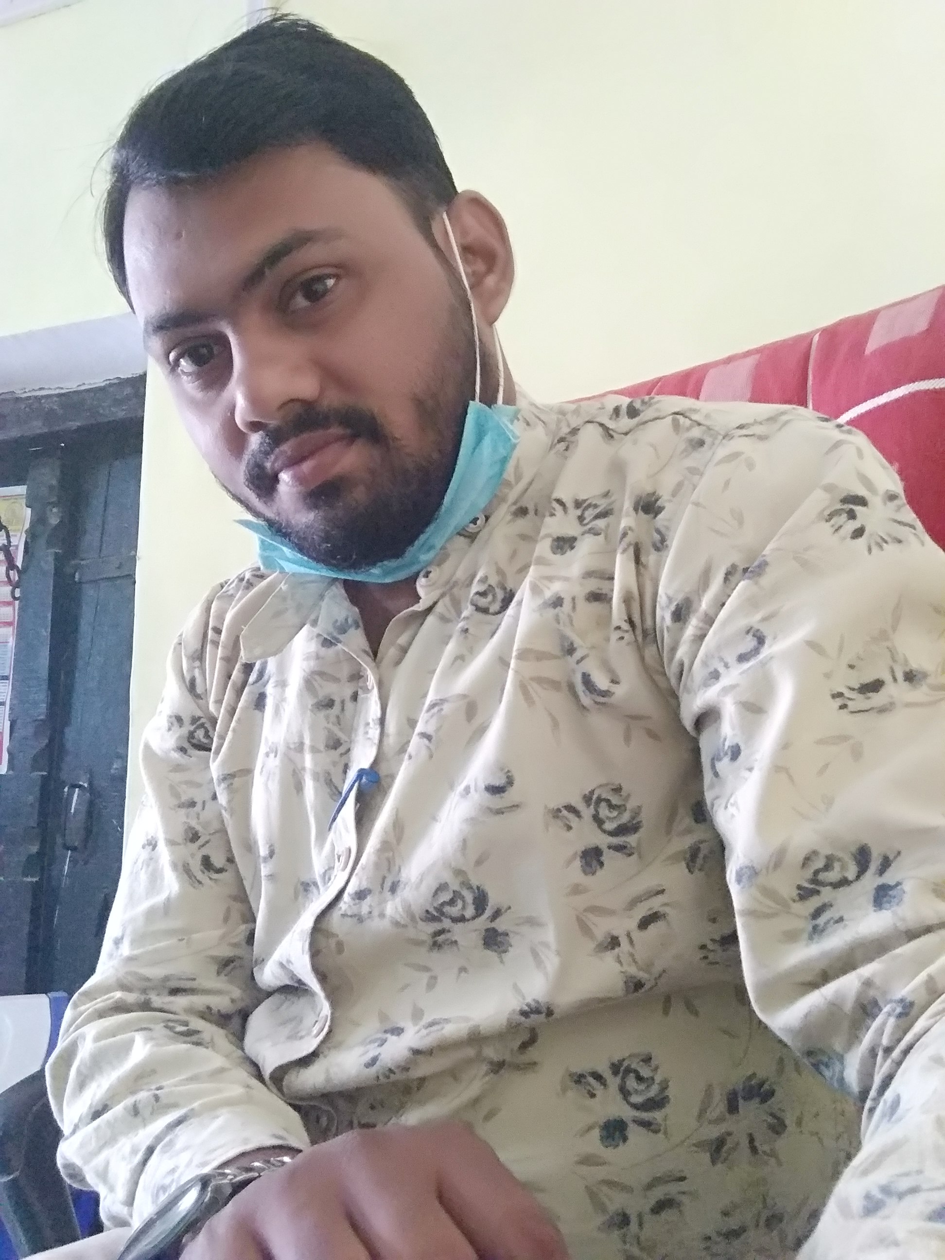 ग़ज़ल- आईने पे धूल भारी हो गयी है