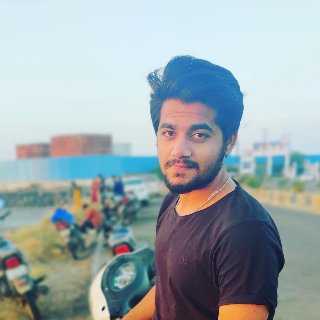 तेरे आने में देरी हो गई...'s image