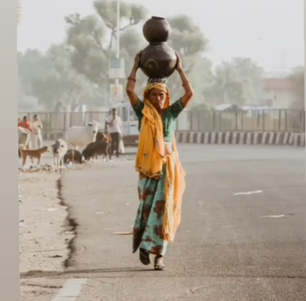 स्त्री's image