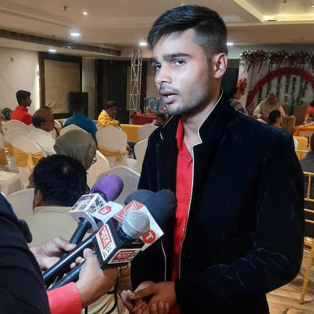 राह दिखलाऊँगा मैं - कविता - अनुराग अंकुर's image