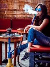 मै हूँ करेक्टर लेस, तुम क्यों हो जाते हो's image