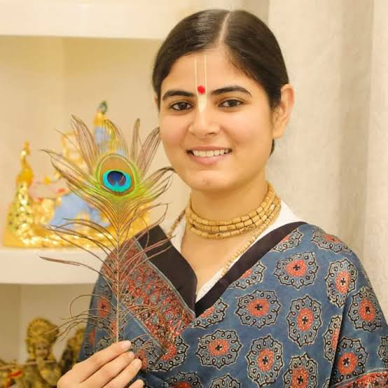श्याम पिया मोरी रंग दे चुनरिया..