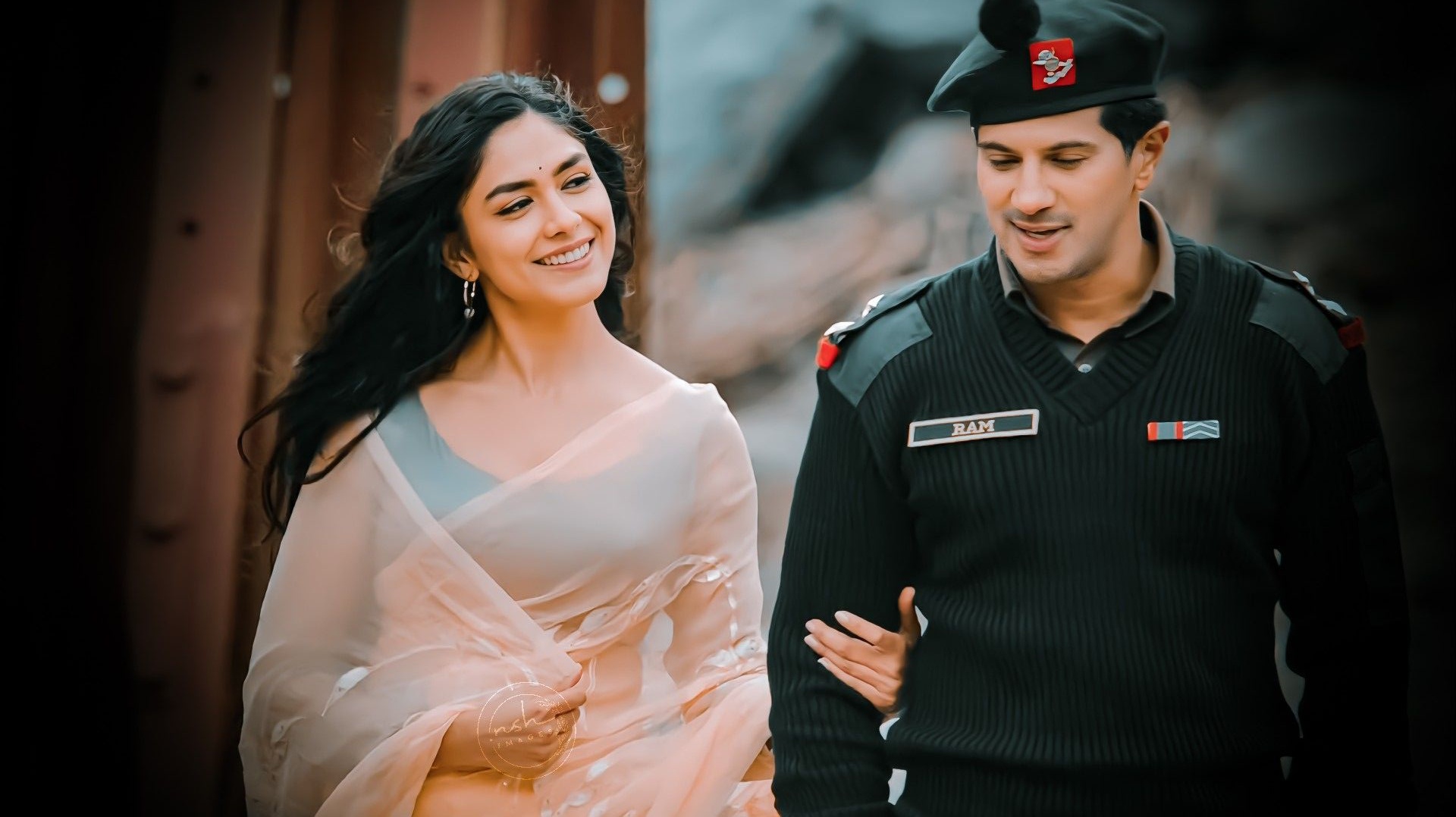 Dikhawe ka pyaaar shor krta hai ..  Sachhiii mohabbt to isharo mein simat kr rah jati hai's image