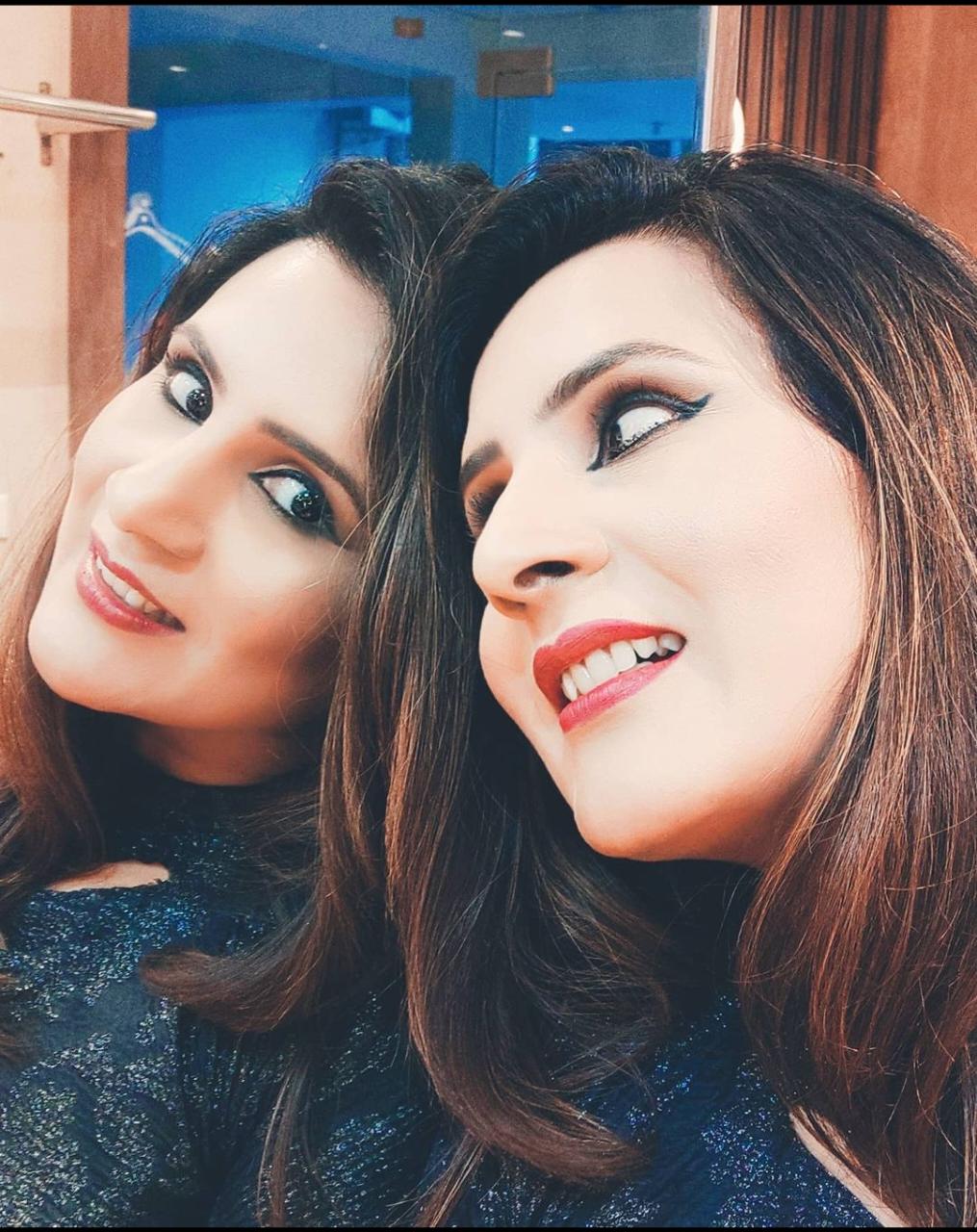 क़मर-ए-फलक से बेहतर है माहताब मेरा's image