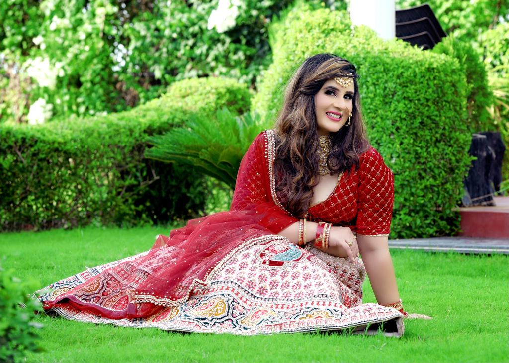 अप्सरा तुम आई's image