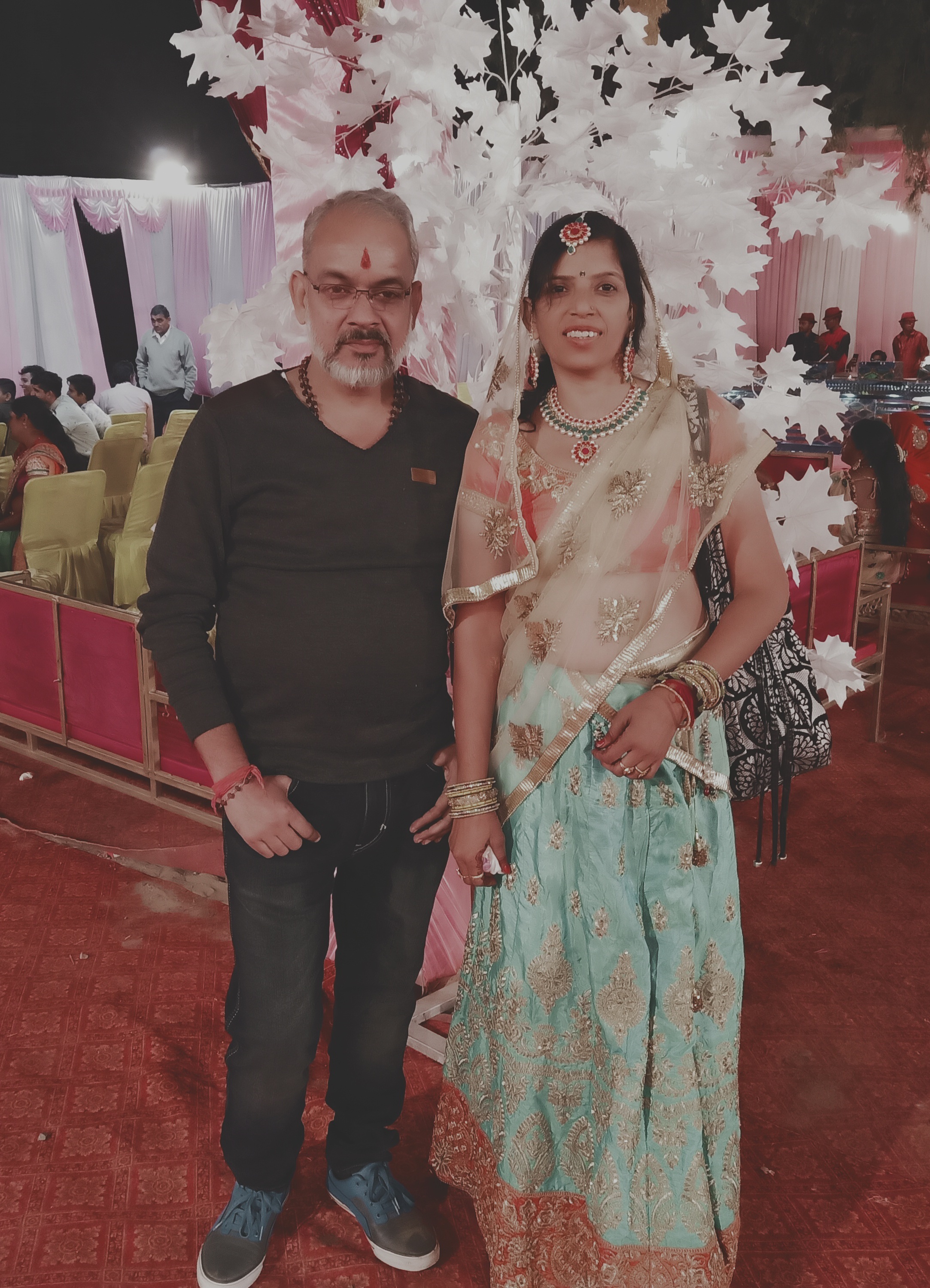 तेरी दुनियां...'s image