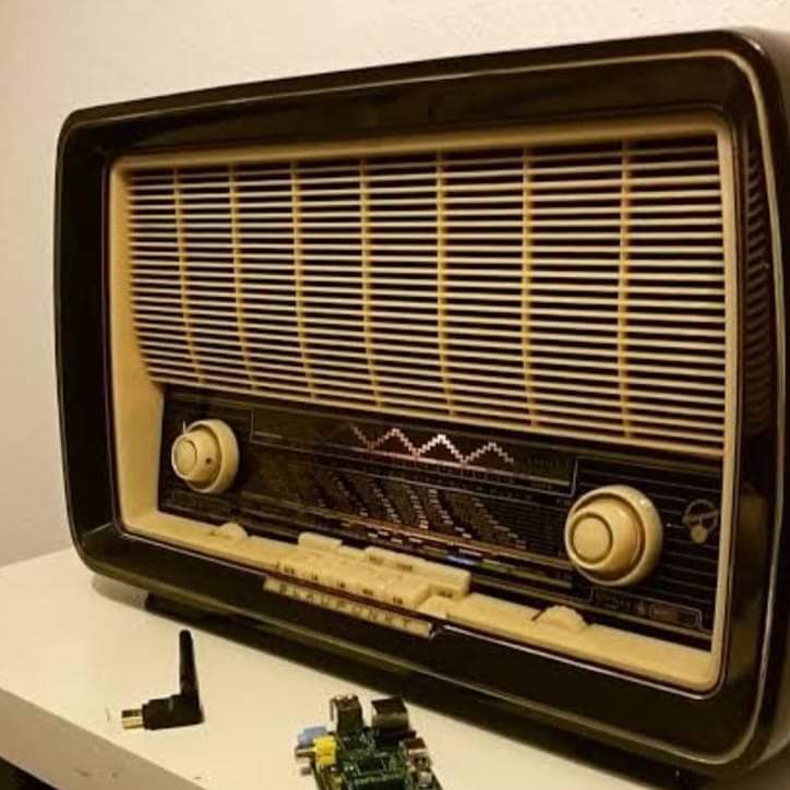 विश्व रेडियो दिवस's image