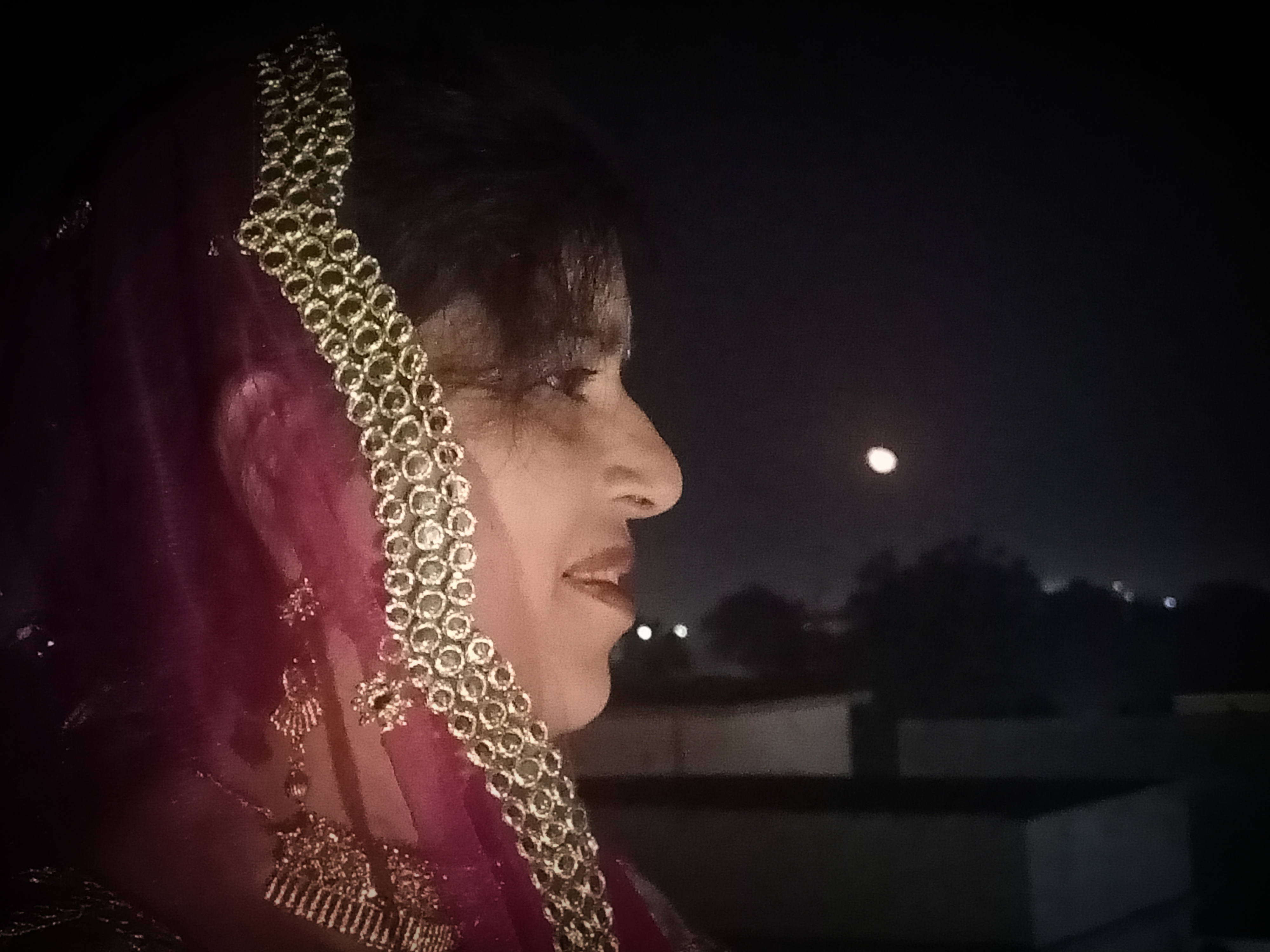 चुनर का रंग's image