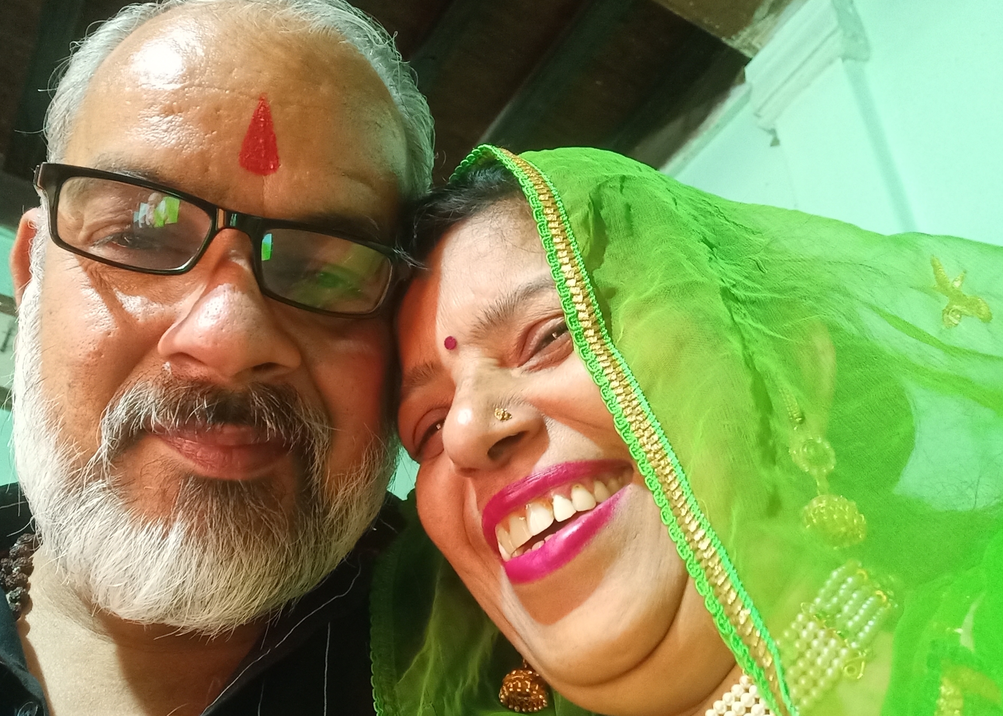 रेत से तपते बदन...