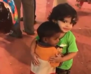 जी भर के जी लेते है's image