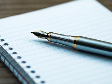 मेरी लेखनी ❣️'s image