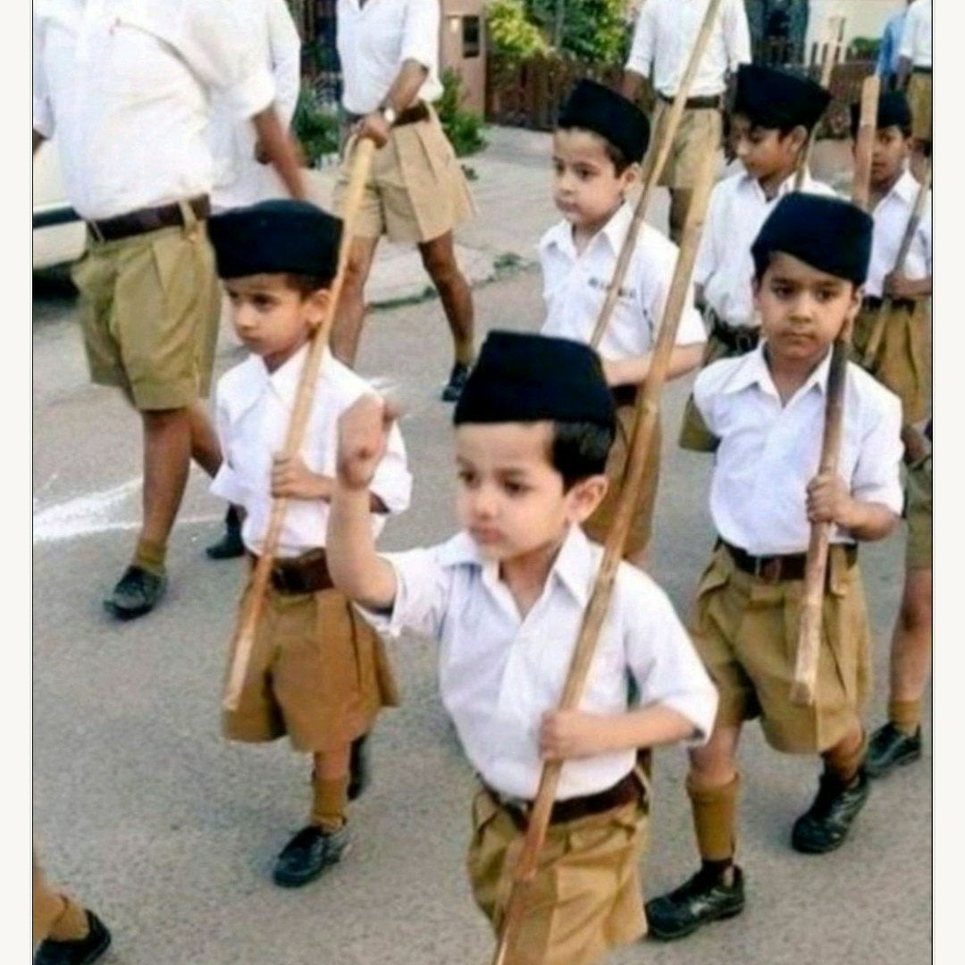 जीभ काट लो उन लोगों की (कविता)'s image