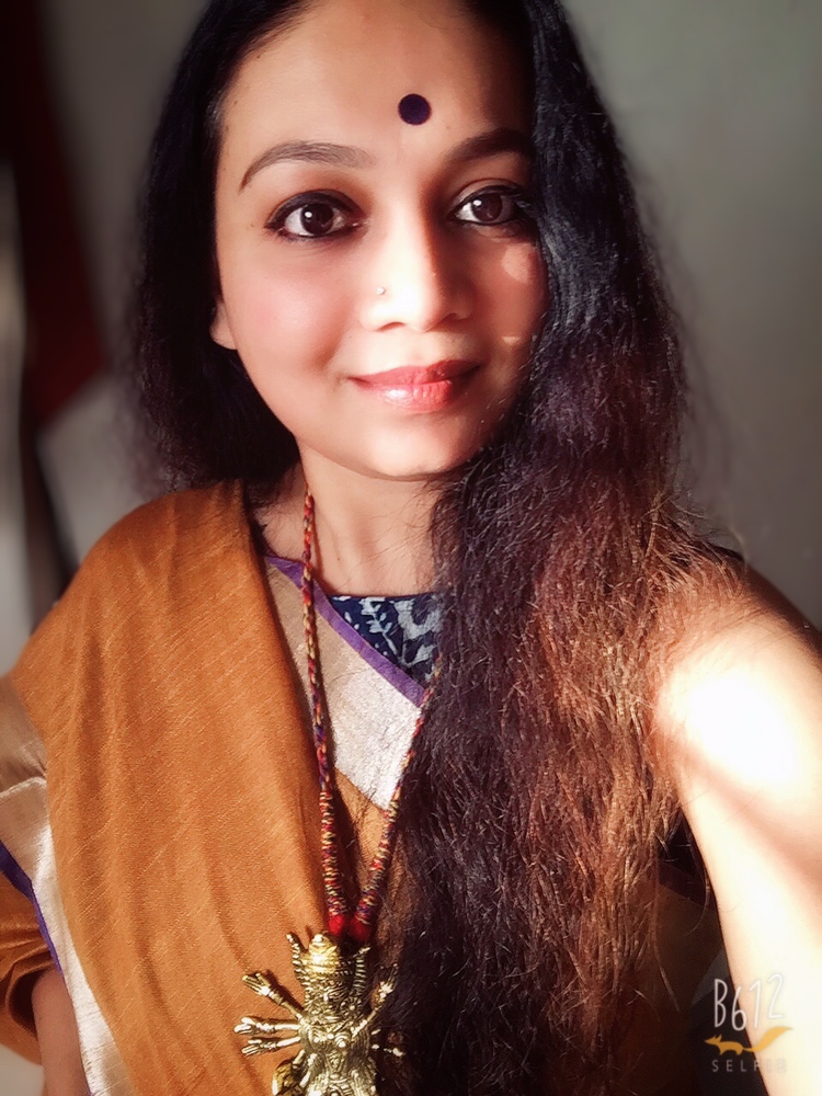 ચાલ ને થોડું જીવી લઈએ's image