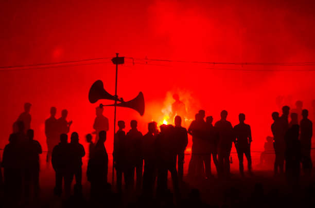 तमाशा जात मज़हब का's image