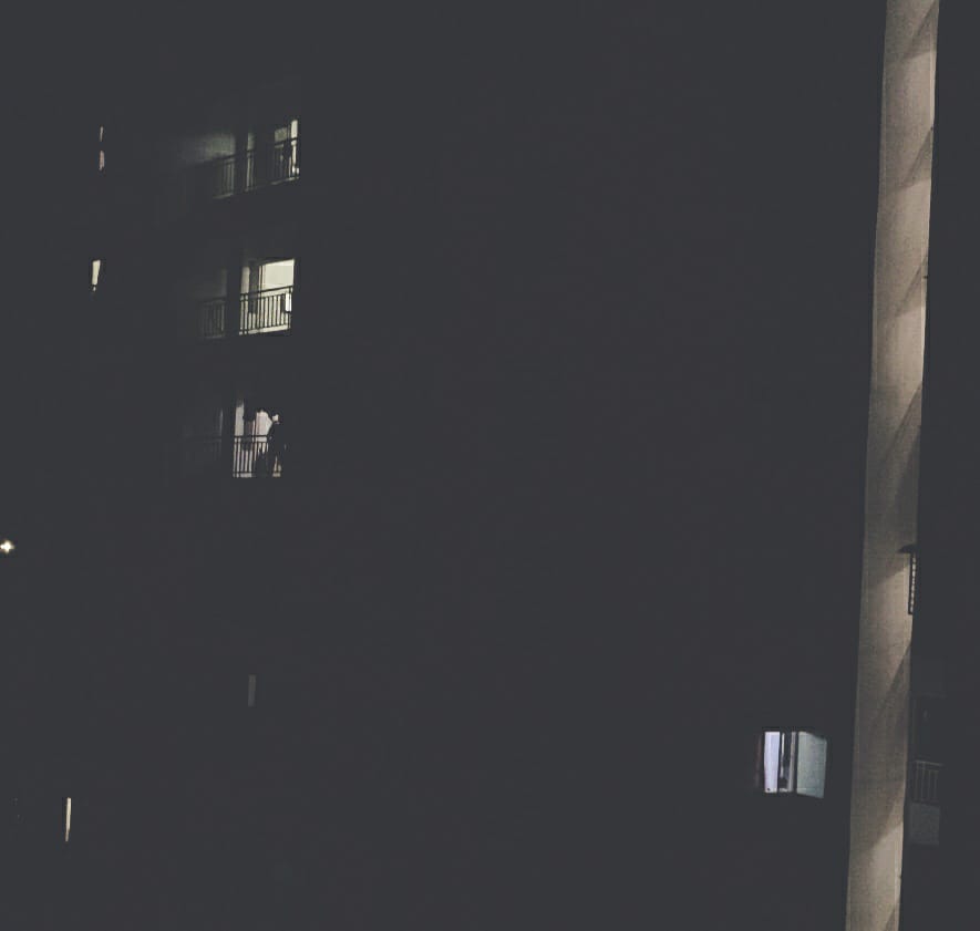 चार खिड़कियां।'s image