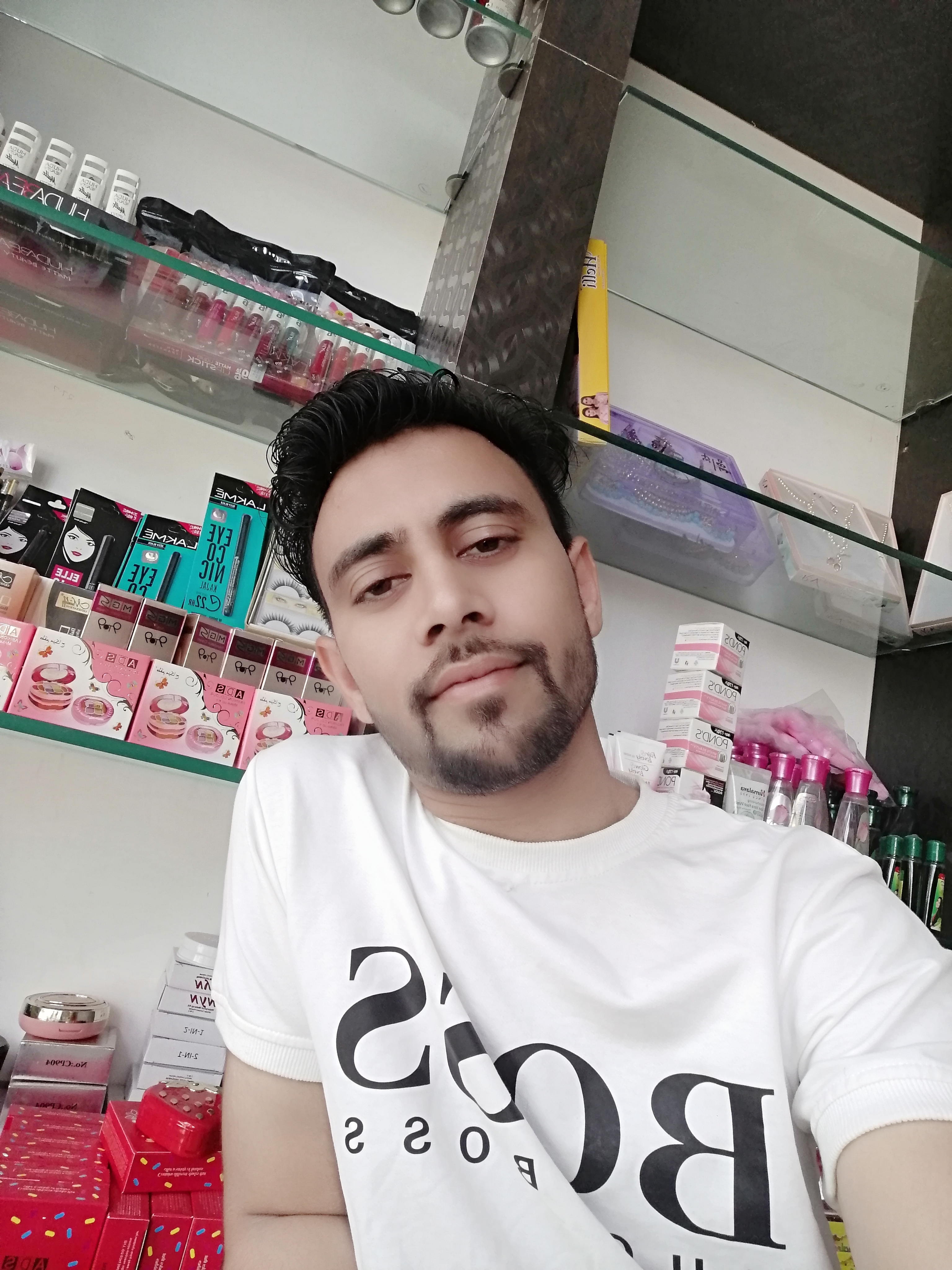 सोचता हूँ कि तेरे यकीं