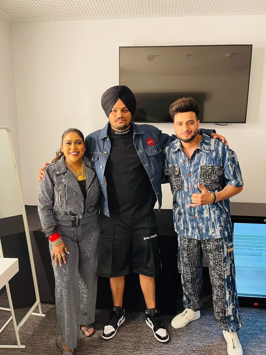 HAPPY BIRTHDAY AFSANA KHAN's image