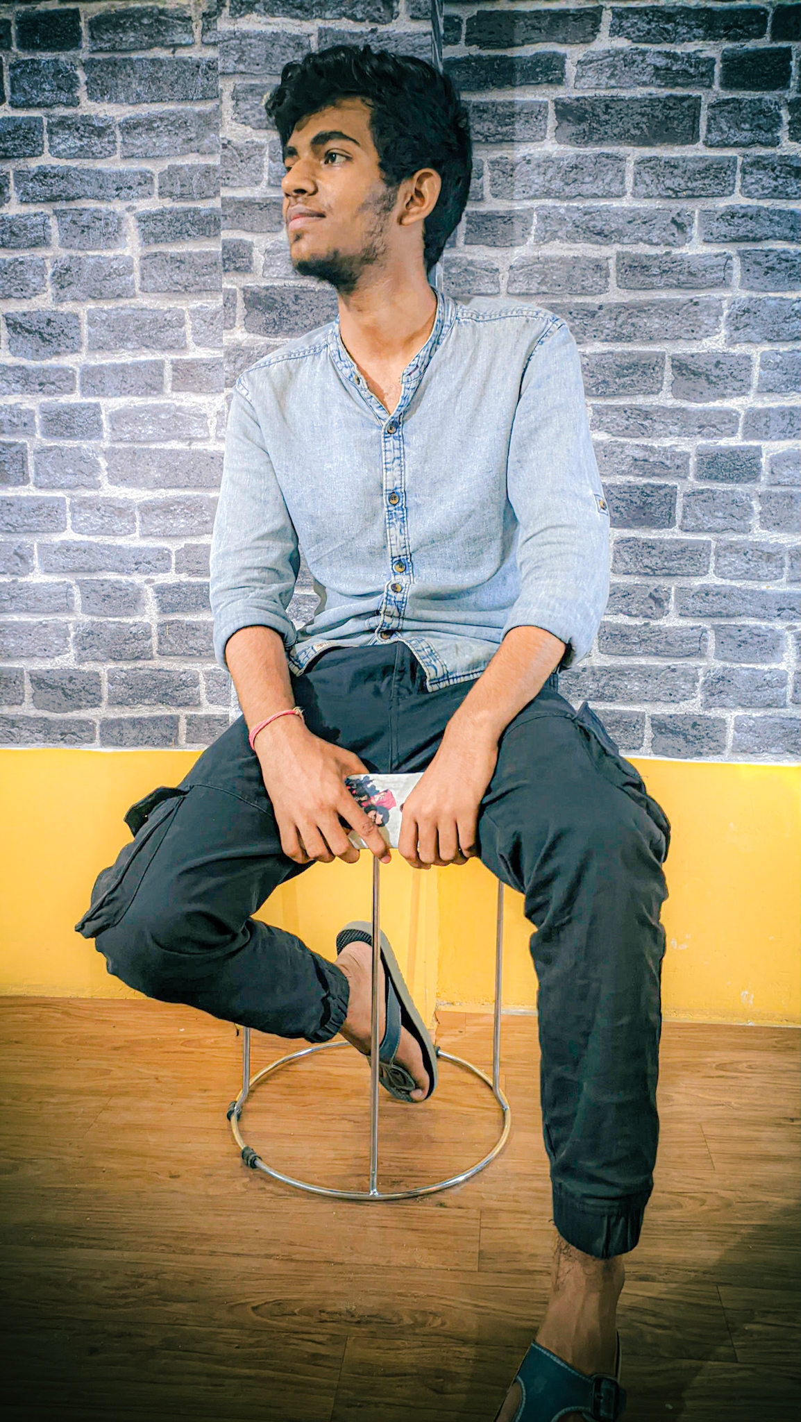 इतनी रुसवाईयों से विदा न कर मुझे...'s image