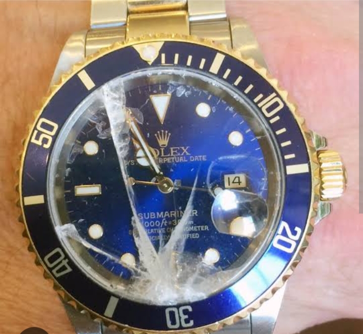 खराब घड़ी's image