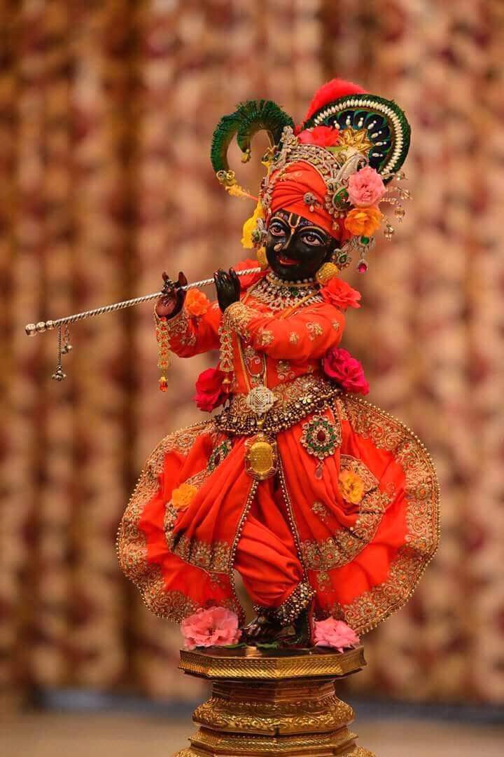 अभाव's image