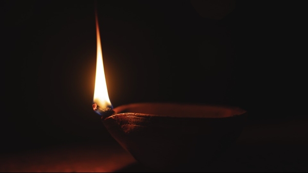 निर्जन पथ's image