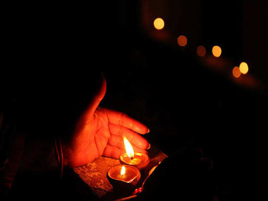 ठहर जा's image