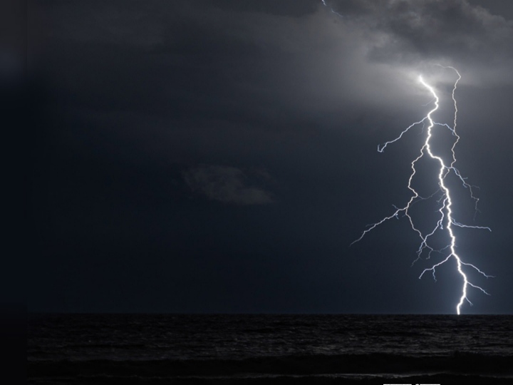 पर्वत के सीने को दोफाड़ करदो तुम's image