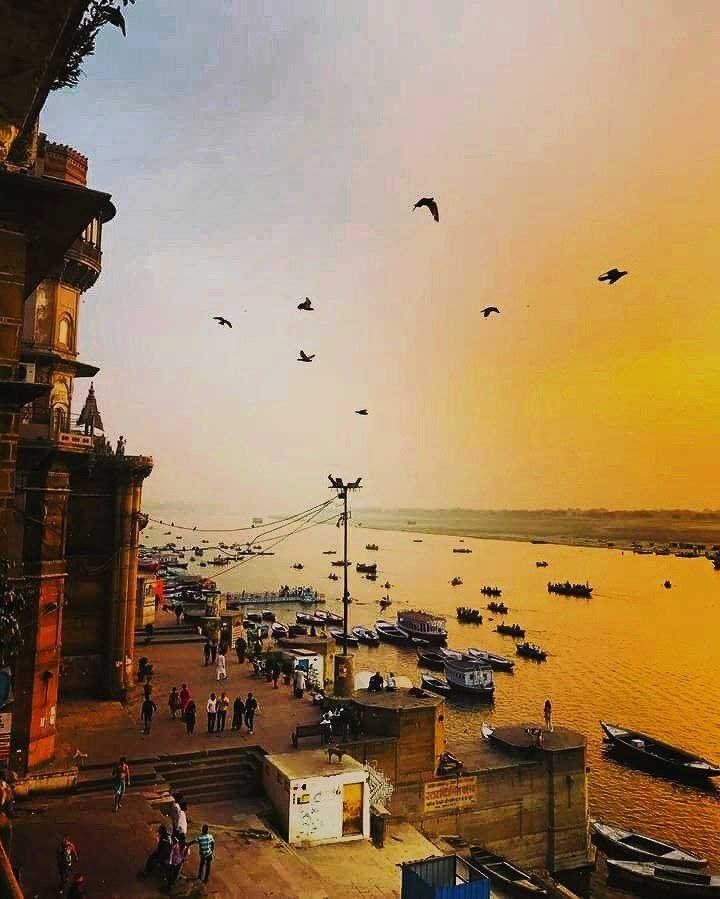 यात्राएं, यथार्थ की ओर !'s image