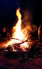 खाक हैं हम !'s image