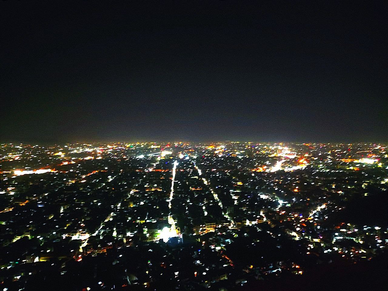 शहर की बातें's image