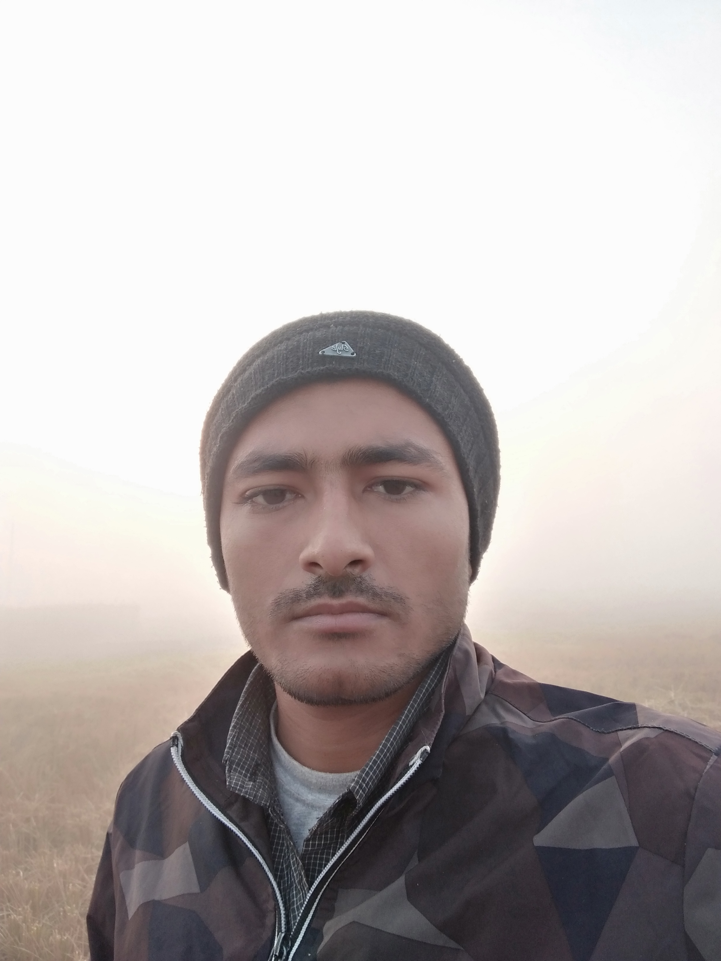 चोट खाने दे's image