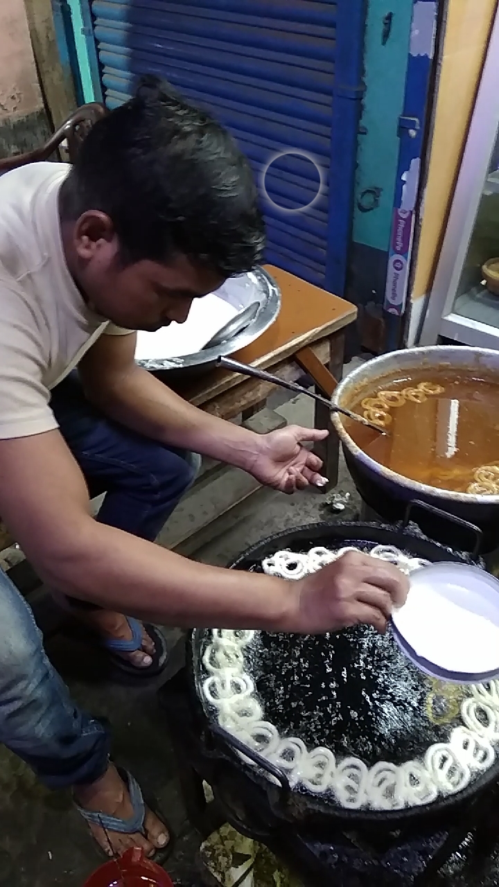 মিঠাই ওয়ালা's image