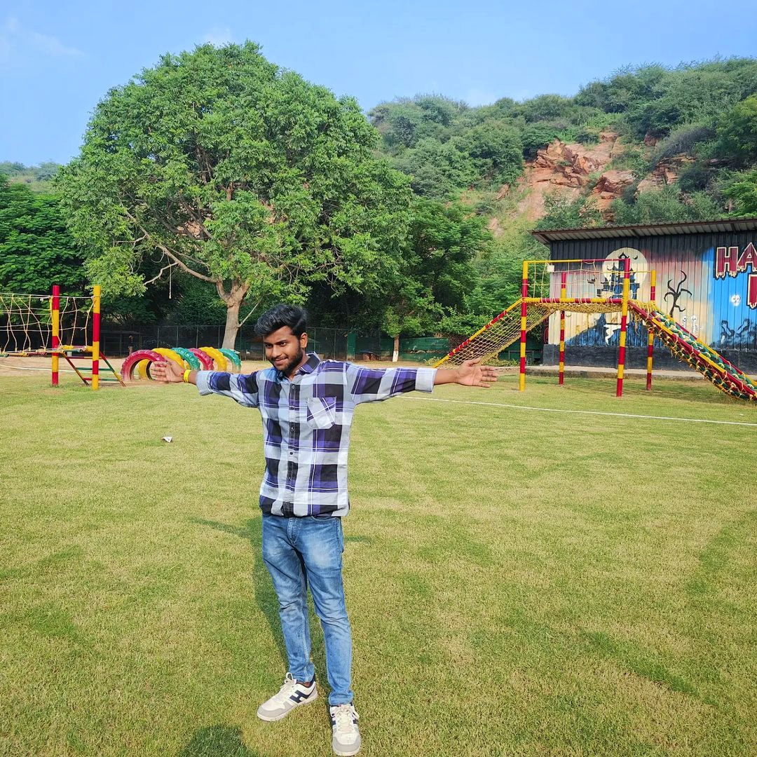 राज़'s image