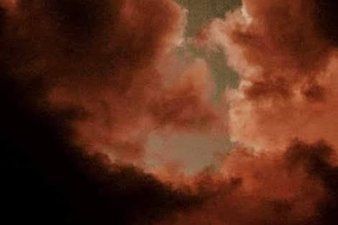 शायद's image