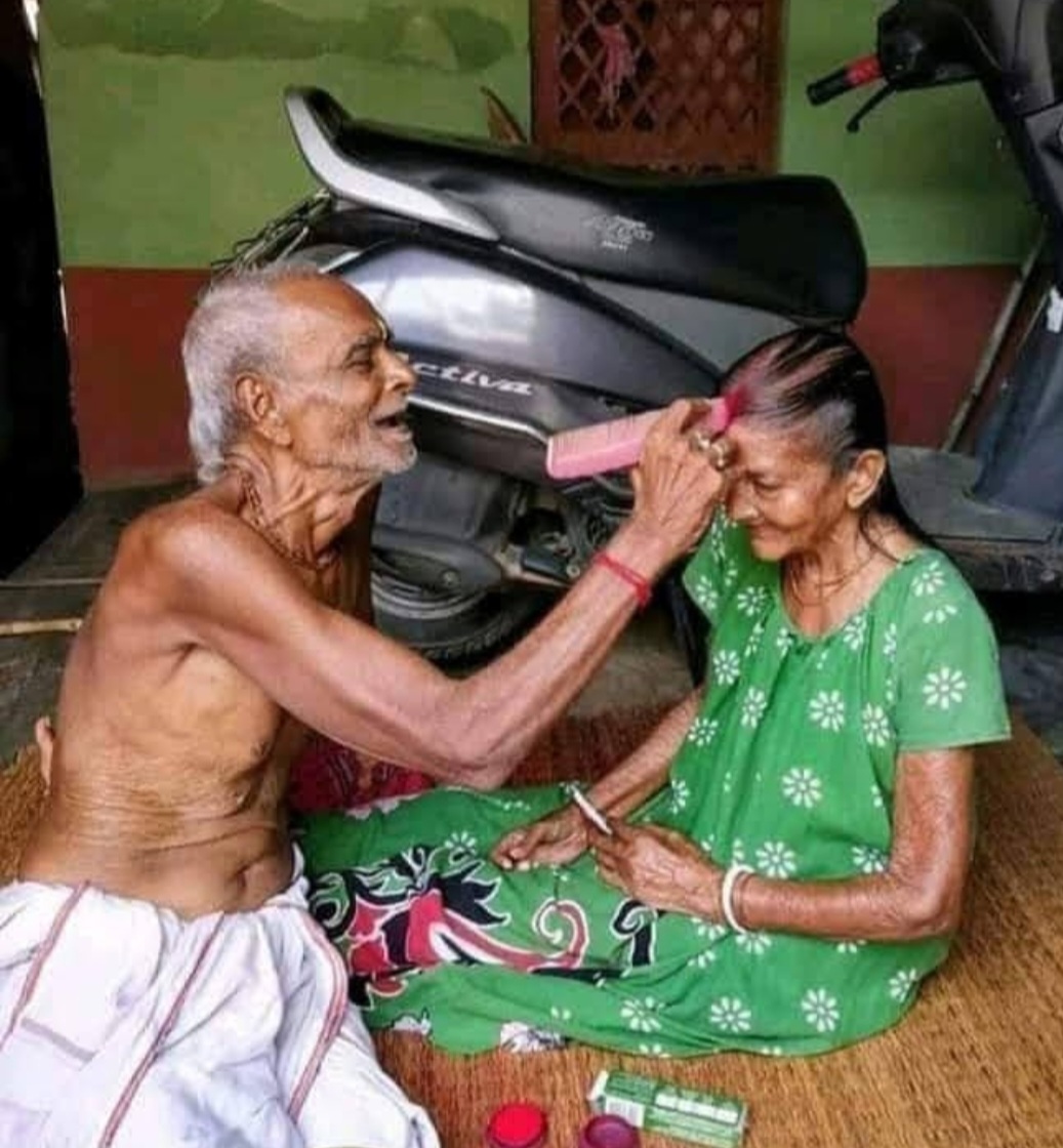 'हो सके तो मुझमें दिखना''s image