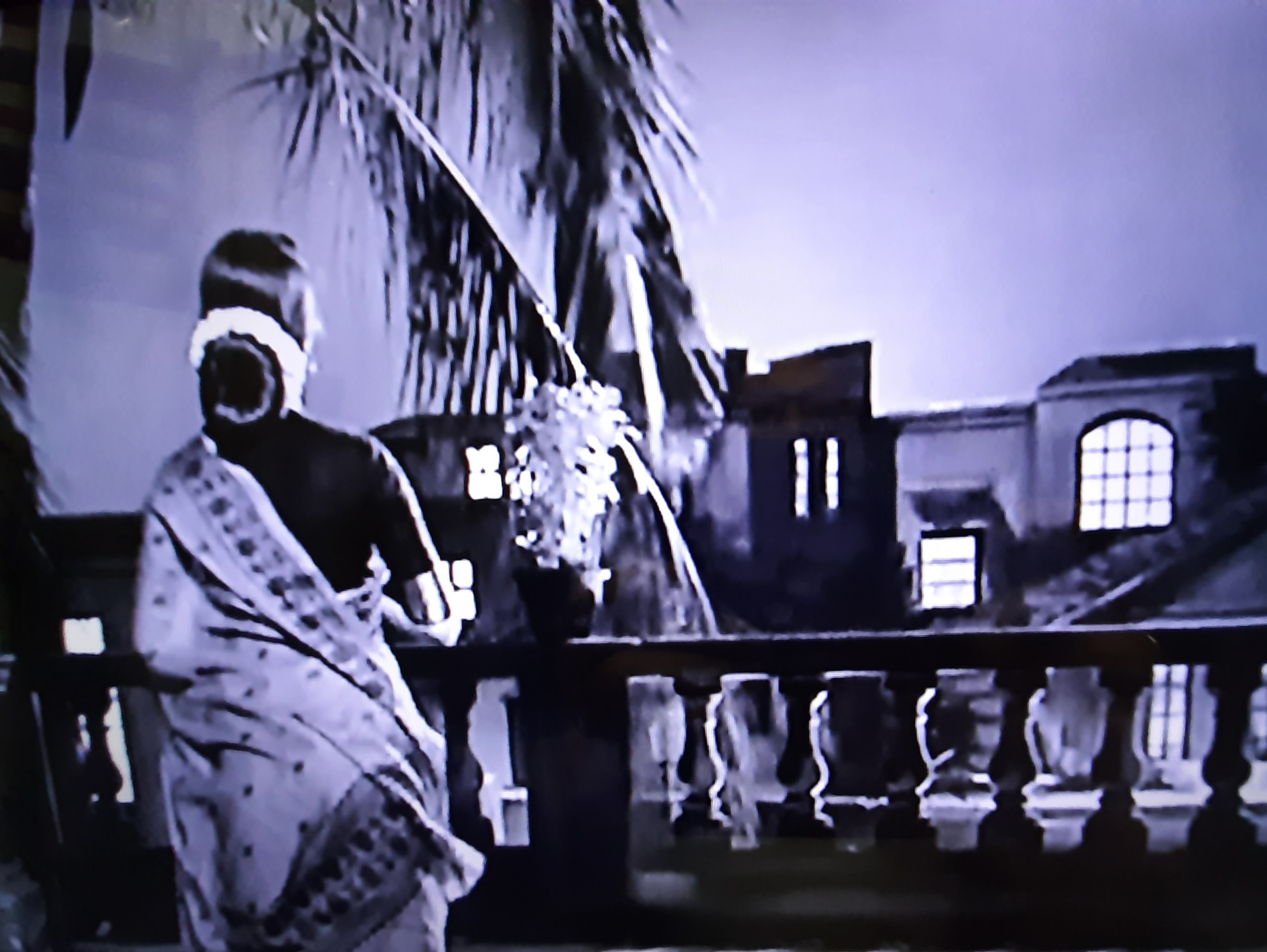 'नगरों में कुछ हिस्सा पाया  अंतरिक्ष है अभी बकाया.....''s image