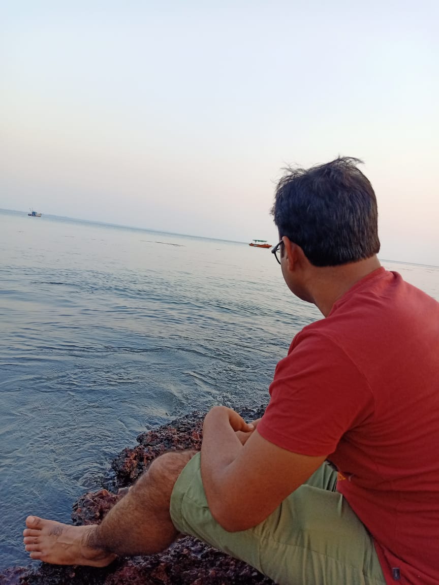 कौन हूँ मैं