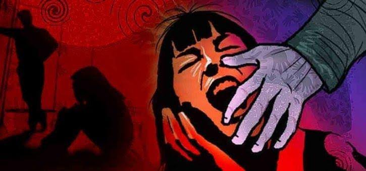 फिरते हैं सिर उठाए बलात्कारी