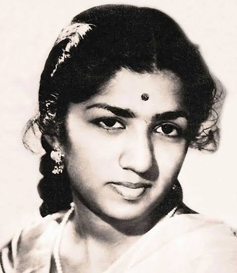 लता जी : संगीत का एक युग's image