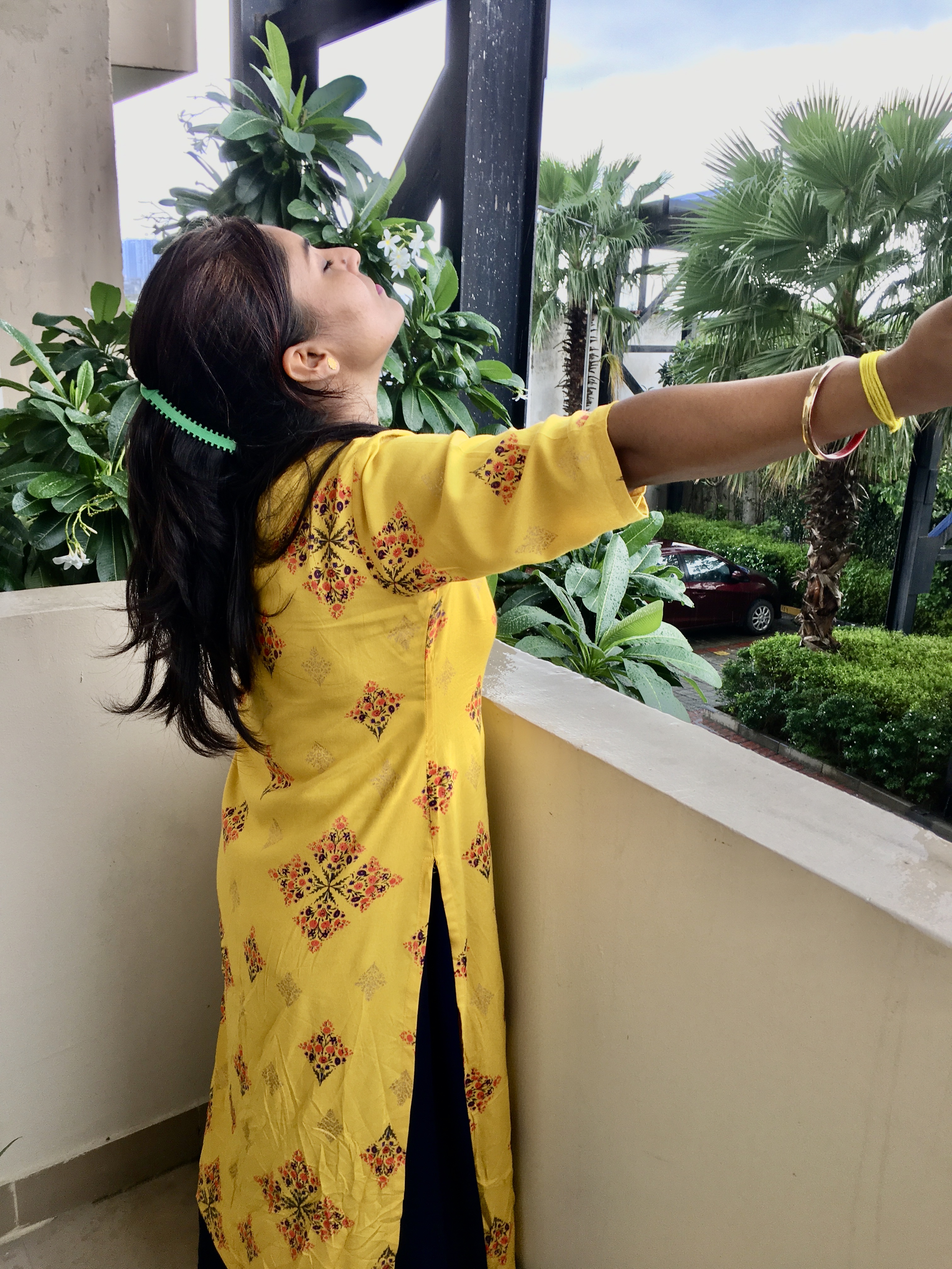 कोई तो होगा मेरे सपनों के जैसा's image