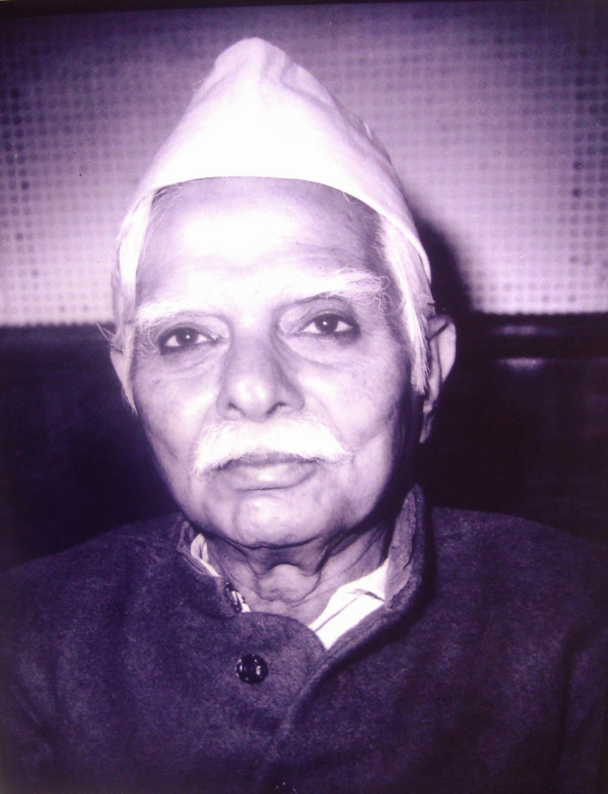अॻियों औजु