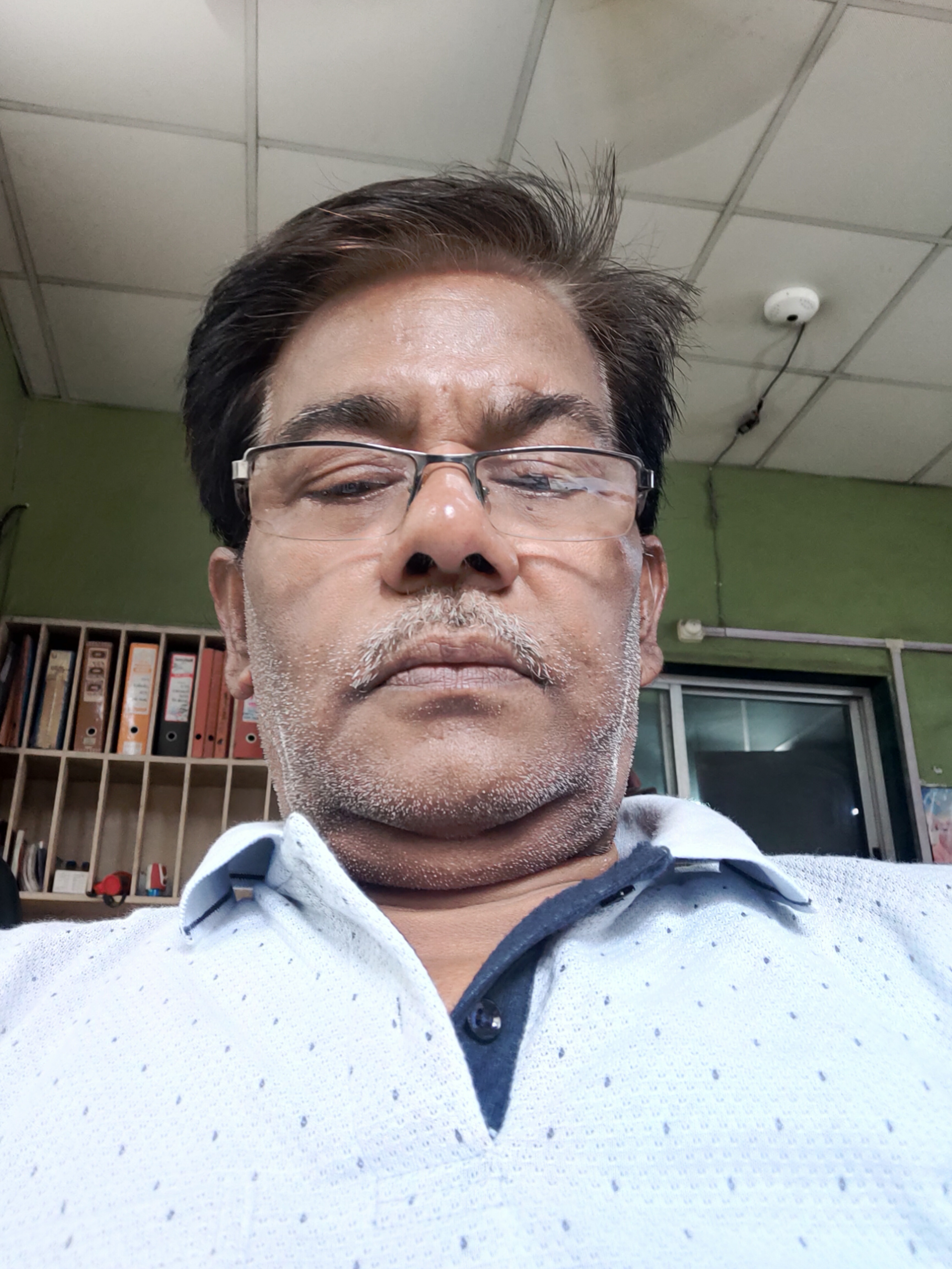 इंसान का गुमा's image