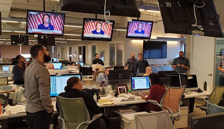 खबरों से बेखबर's image