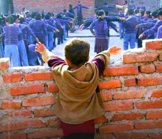 मुफ़लिसी's image