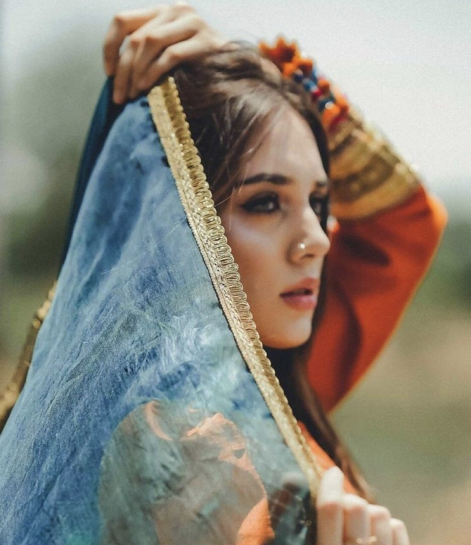 देखो हमारी इतनी फ़िक्र ना किया करो ...'s image