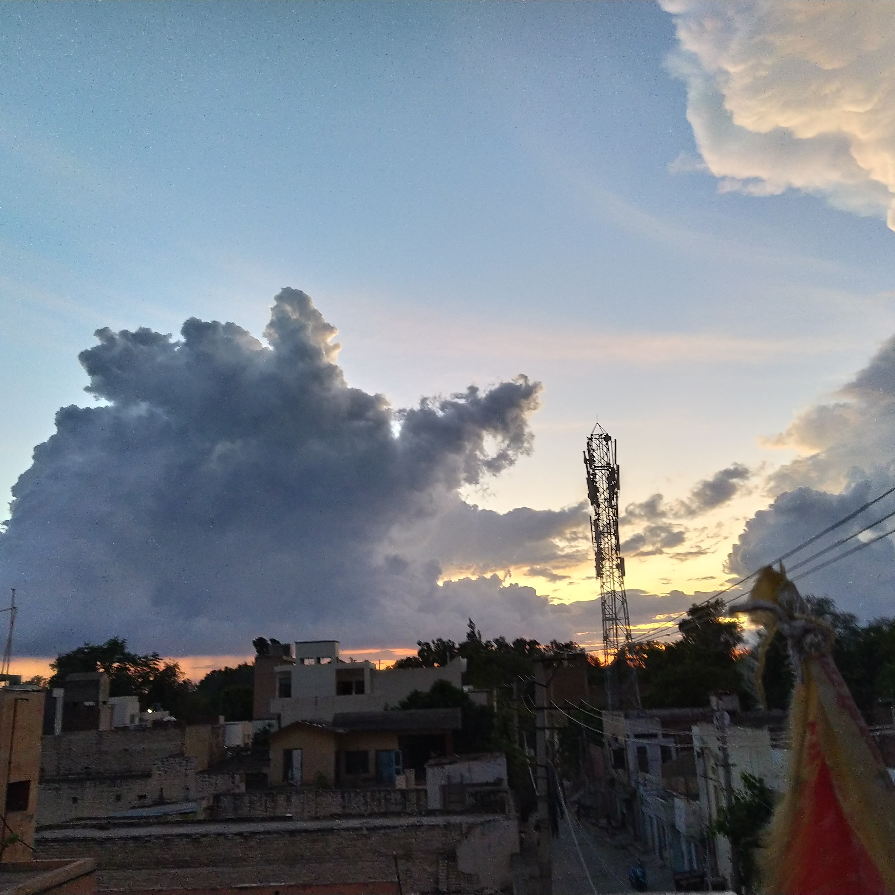 चाय की प्याली......