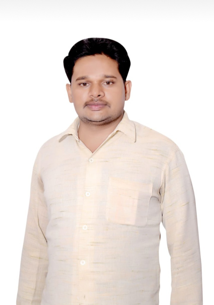 लड़कियों की, किसी शायर को कमी थोड़ी है। मतीन अहमद 'मतीन' 4 लाइन poetry's image